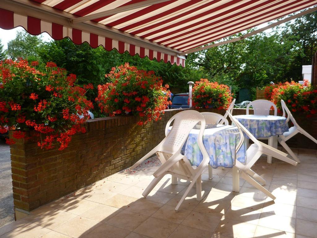 Hotel-Pension Stoeber Jever Dış mekan fotoğraf